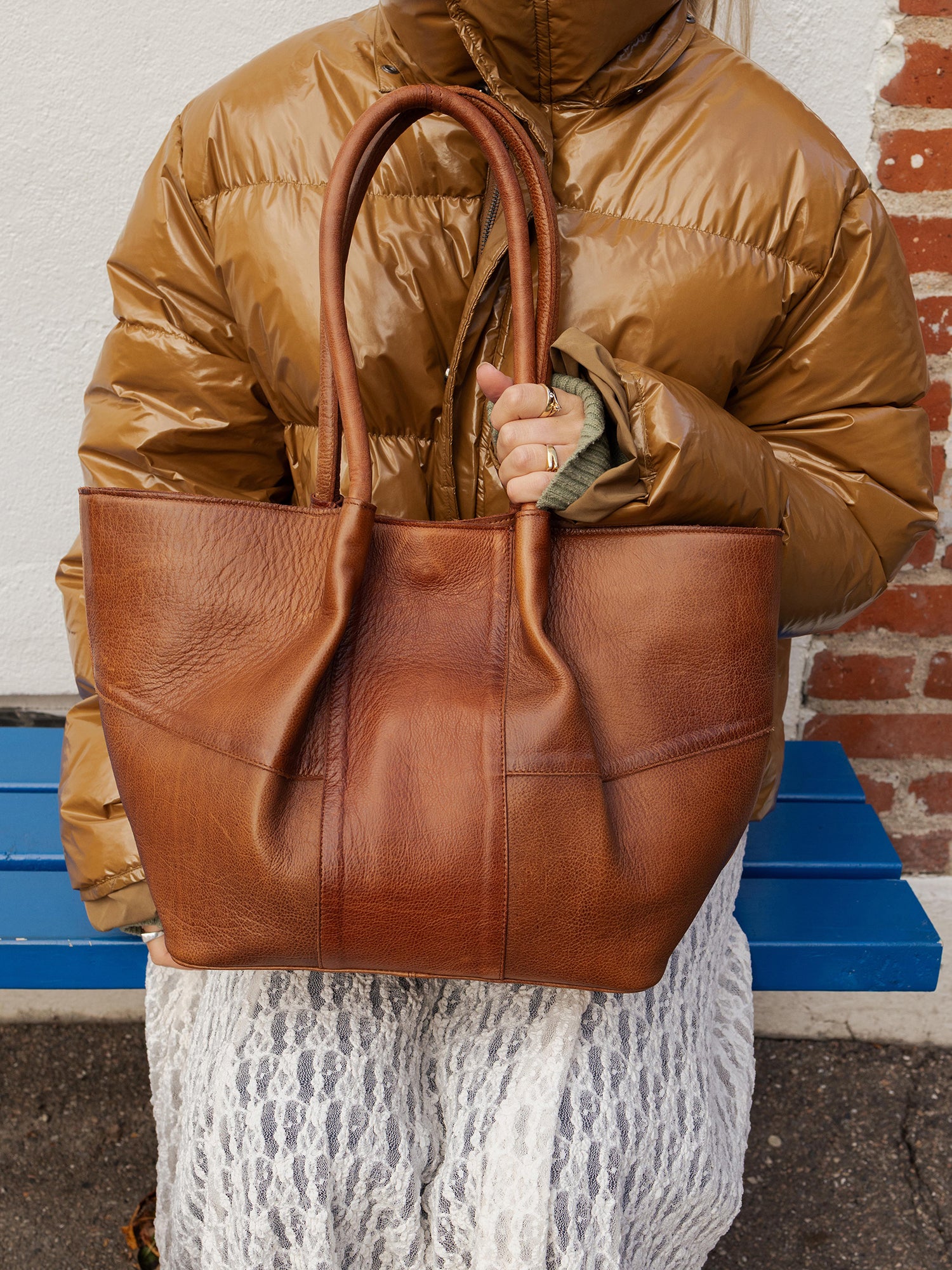 RE:DESIGNED EST 2003 Mane Small Shoulder bag Walnut