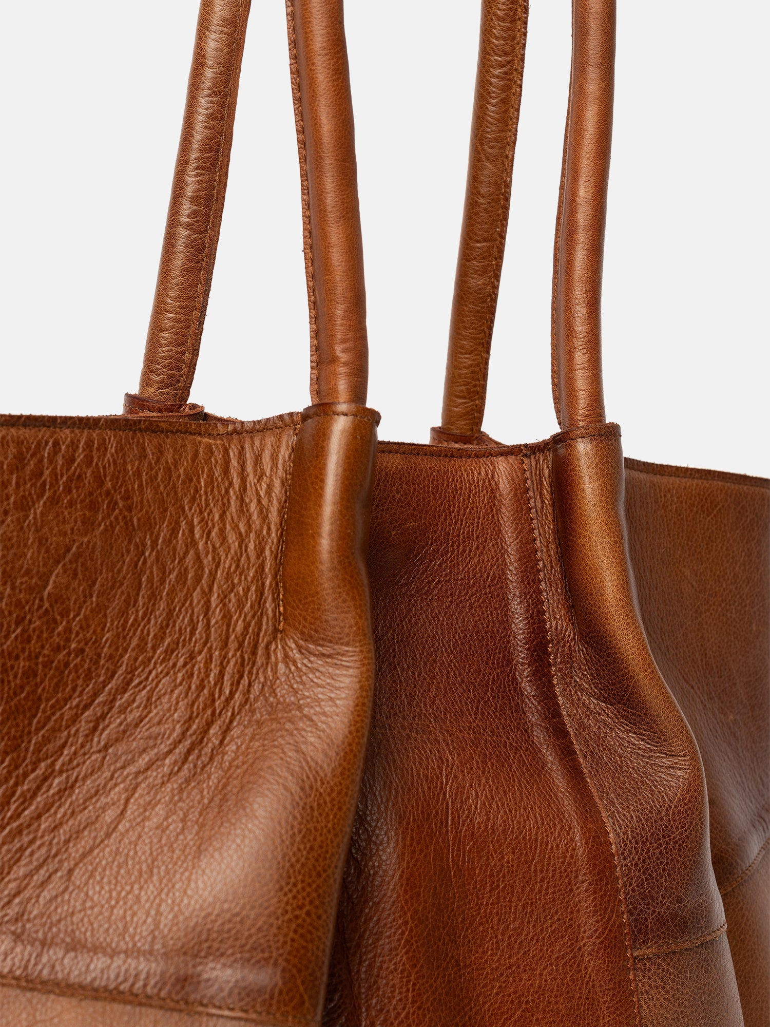 RE:DESIGNED EST 2003 Mane Small Shoulder bag Walnut