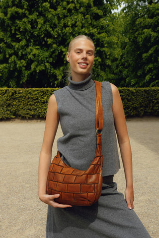 RE:DESIGNED EST 2003 Margo Small Crossover Tan