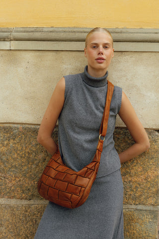 RE:DESIGNED EST 2003 Margo Small Crossover Tan