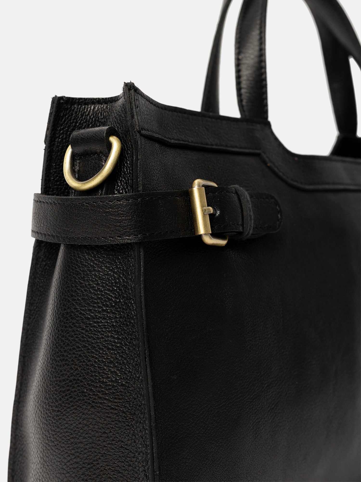 RE:DESIGNED EST 2003 May Small Crossover Black