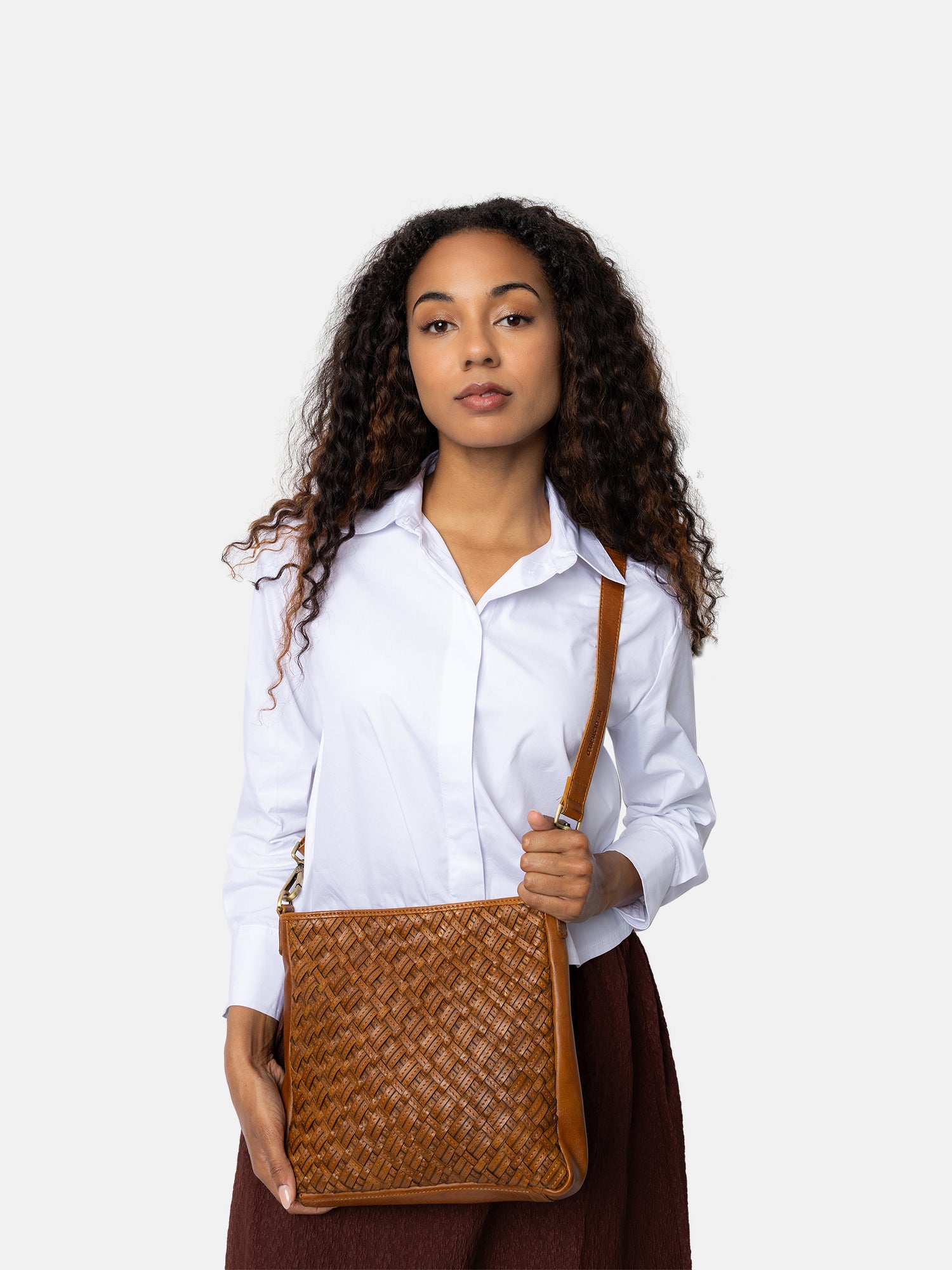 RE:DESIGNED EST 2003 Mika Medium Crossover Tan