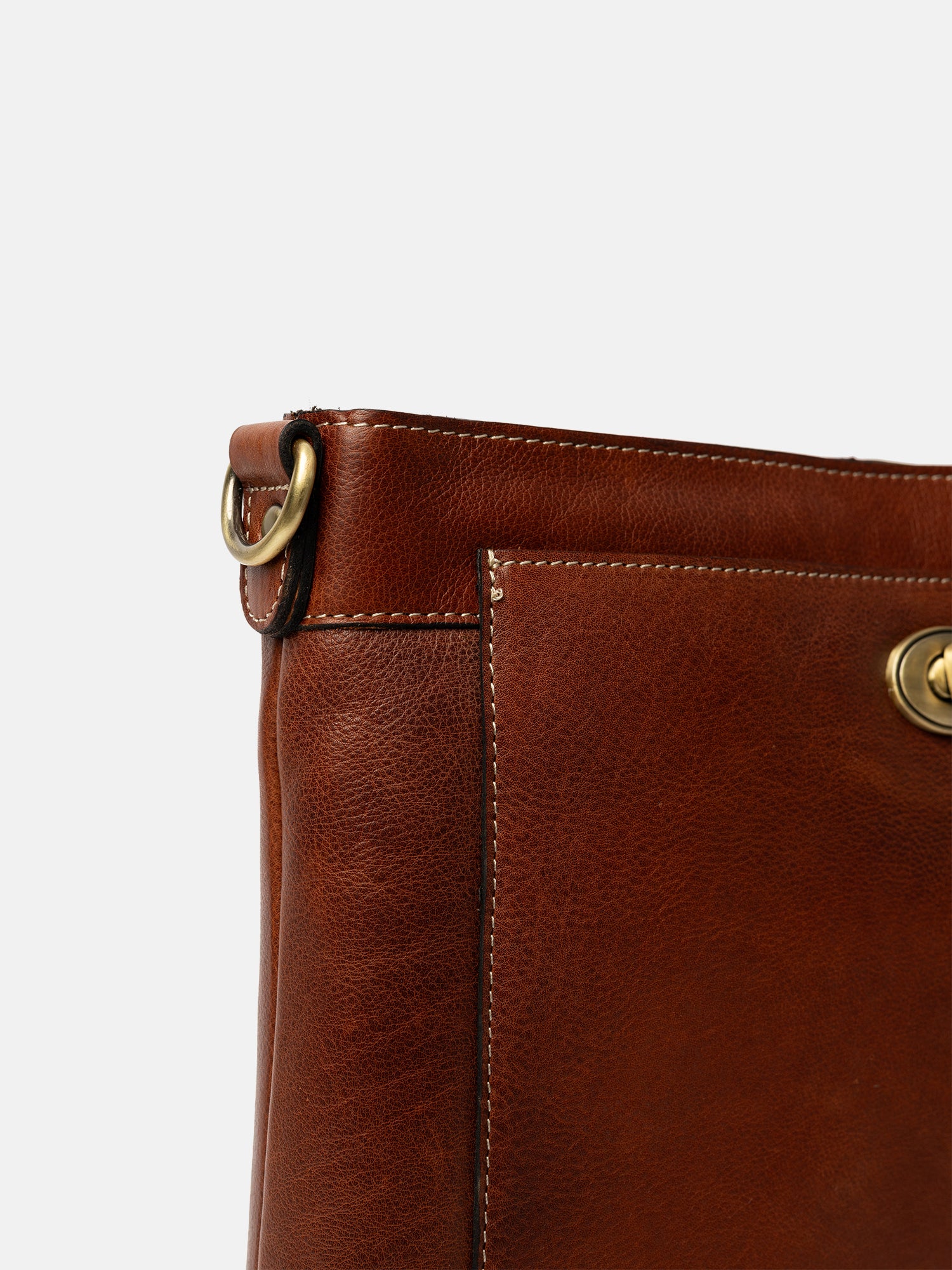 RE:DESIGNED EST 2003 Moa Big Crossover Cognac