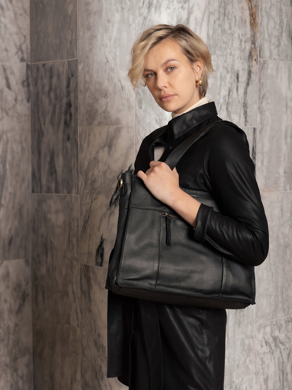 RE:DESIGNED EST 2003 Molly Urban Shoulder bag Black