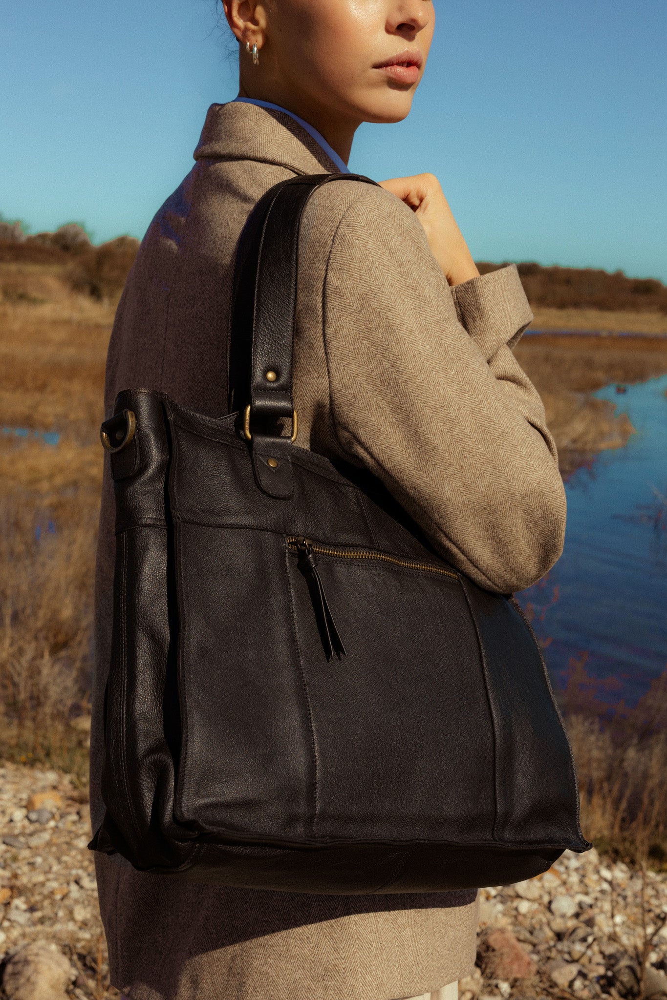 RE:DESIGNED EST 2003 Molly Urban Shoulder bag Black