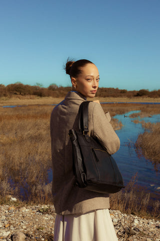 RE:DESIGNED EST 2003 Molly Urban Shoulder bag Black