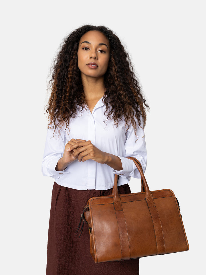 RE:DESIGNED EST 2003 Mumi Small Shoulder bag Walnut