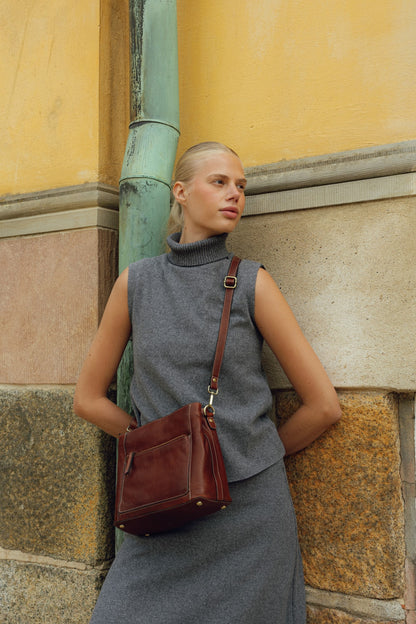 RE:DESIGNED EST 2003 Myra Small Shoulder bag Cognac