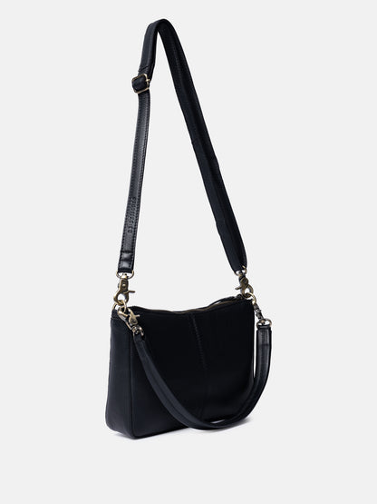 RE:DESIGNED EST 2003 Nada Shoulder bag Black