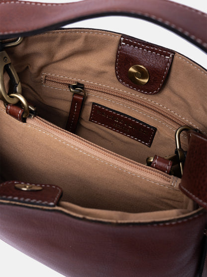 RE:DESIGNED EST 2003 Naya Small Shoulder bag Cognac