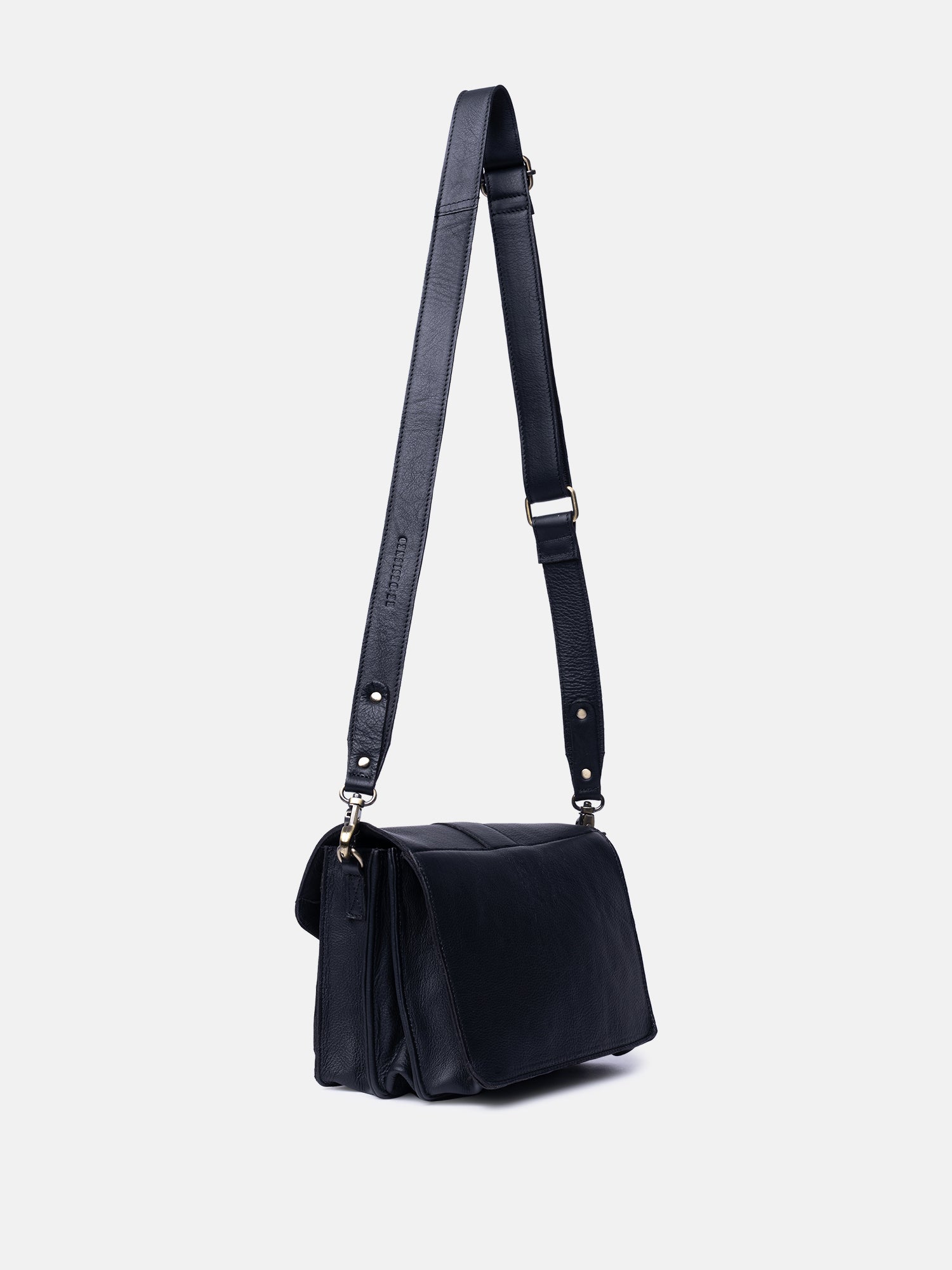 RE:DESIGNED EST 2003 Neko Crossover Black