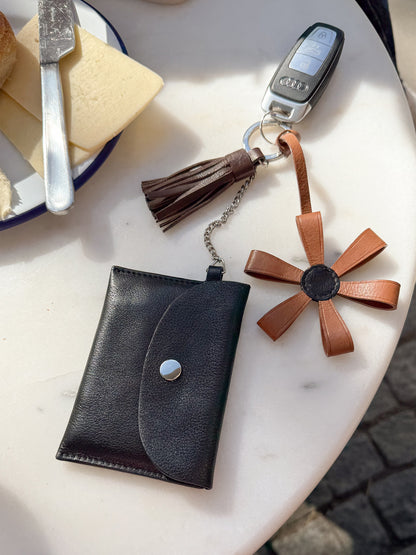 RE:DESIGNED EST 2003 Nela Keyhanger Black