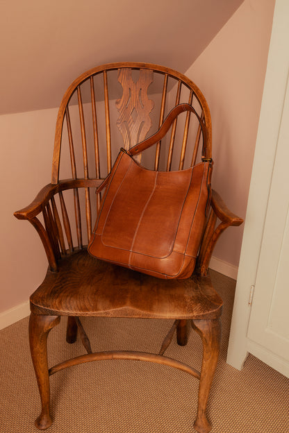 RE:DESIGNED EST 2003 Neri Big Shoulder bag Walnut