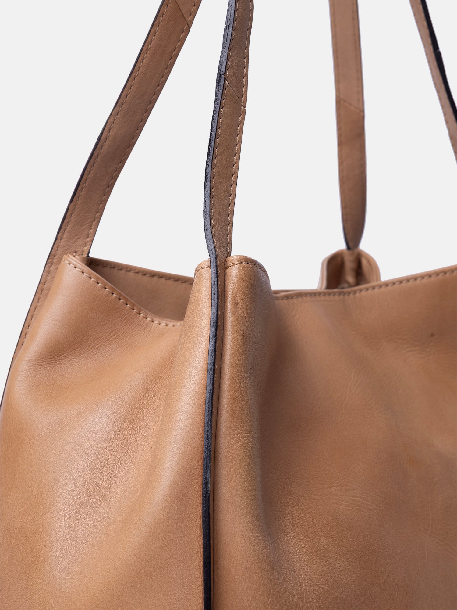 RE:DESIGNED EST 2003 Nino Shoulder bag Camel