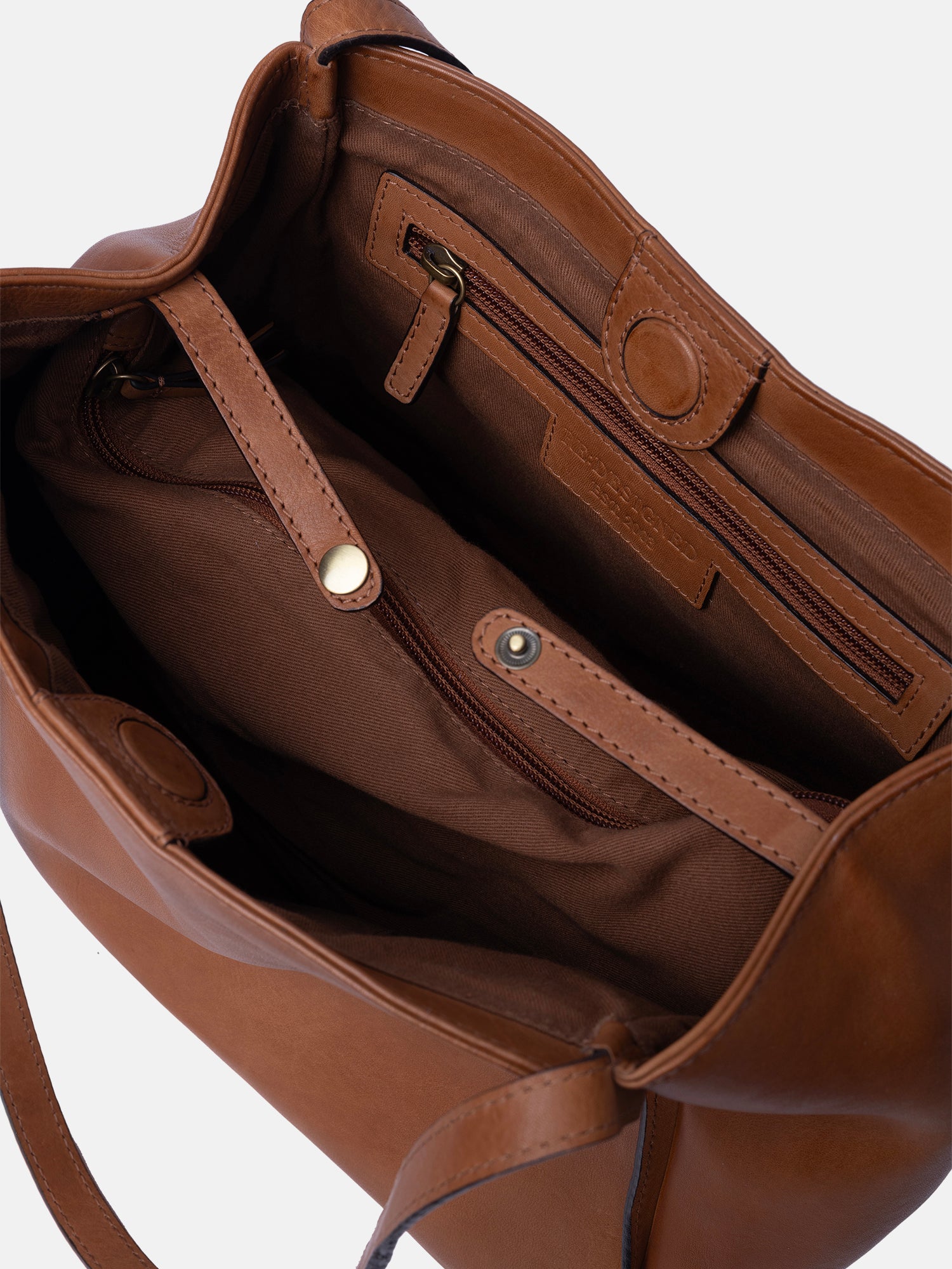 RE:DESIGNED EST 2003 Nino Shoulder bag Tan