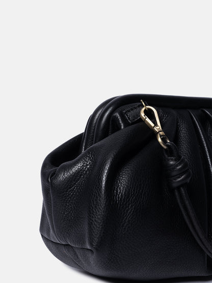 RE:DESIGNED EST 2003 Noha Big Crossover Black