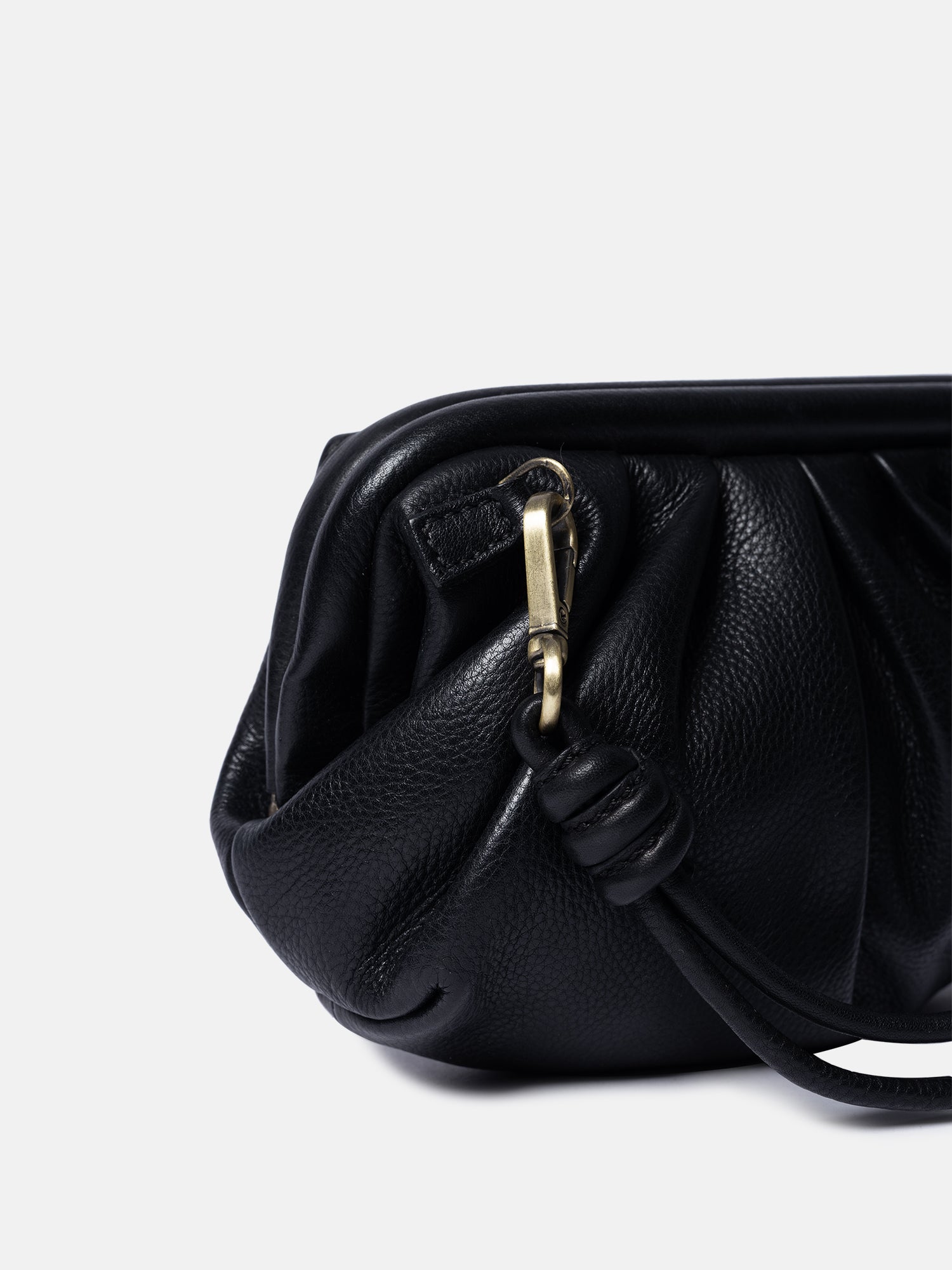 RE:DESIGNED EST 2003 Noha Small Crossover Black