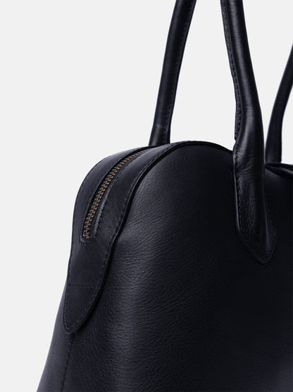 RE:DESIGNED EST 2003 Nynne Big Shoulder bag Black