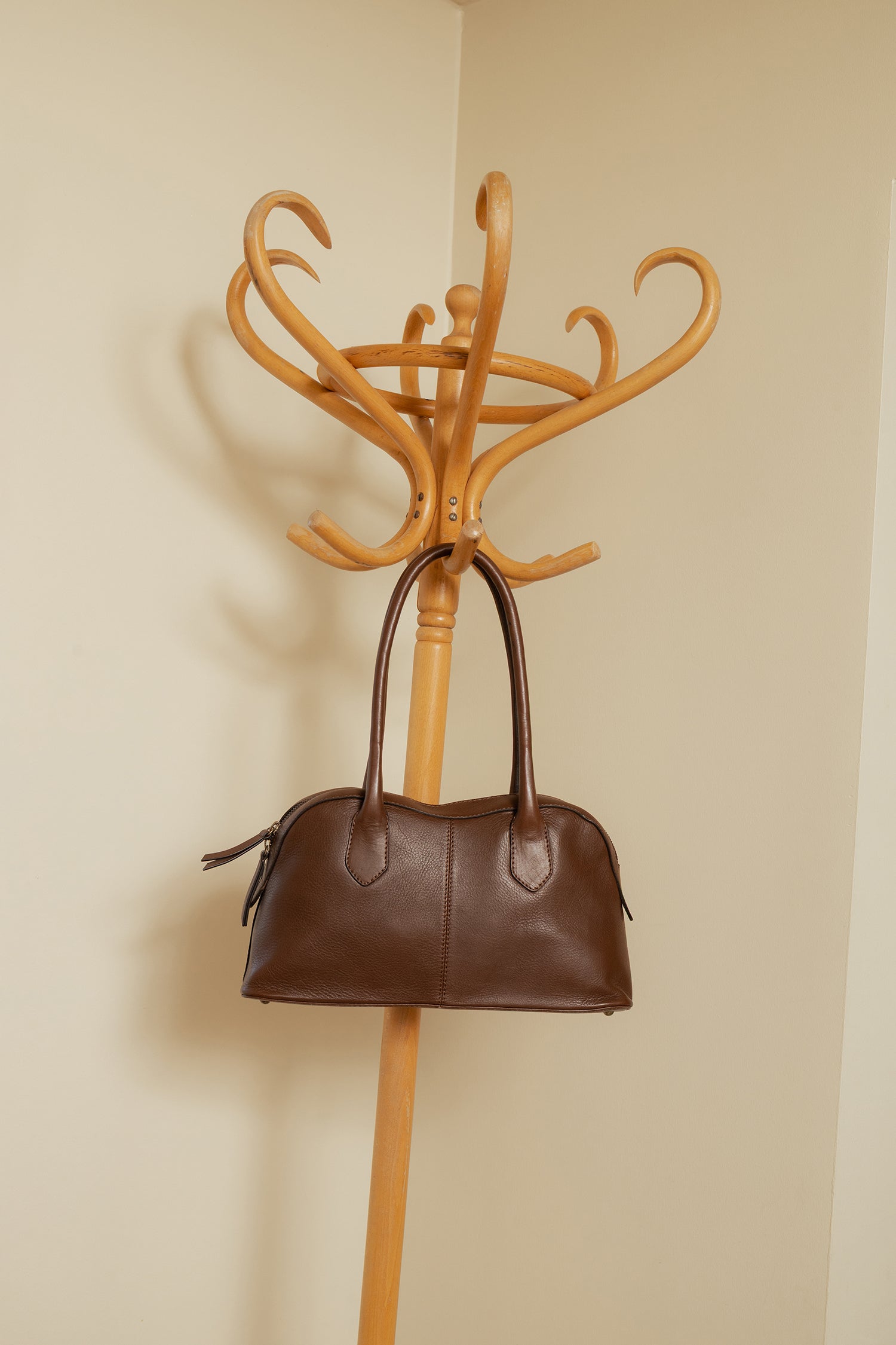 RE:DESIGNED EST 2003 Nynne Big Shoulder bag Brown