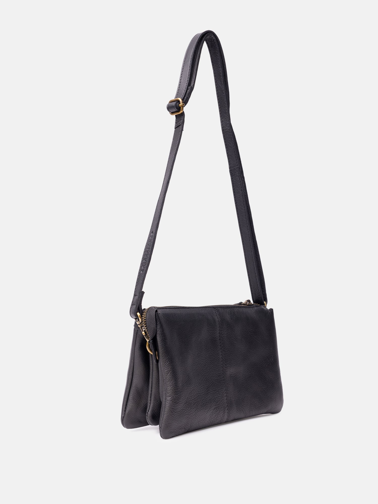 RE:DESIGNED EST 2003 Ola Clutch Black