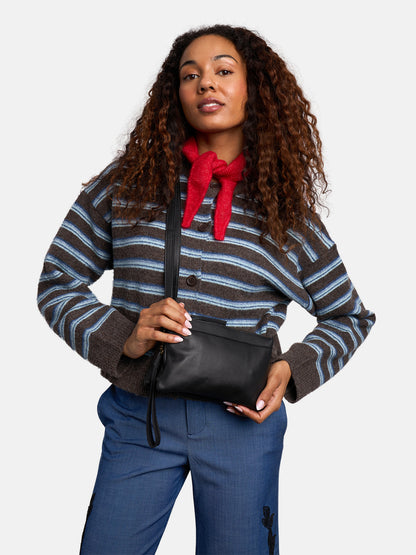 RE:DESIGNED EST 2003 Ola Clutch Black