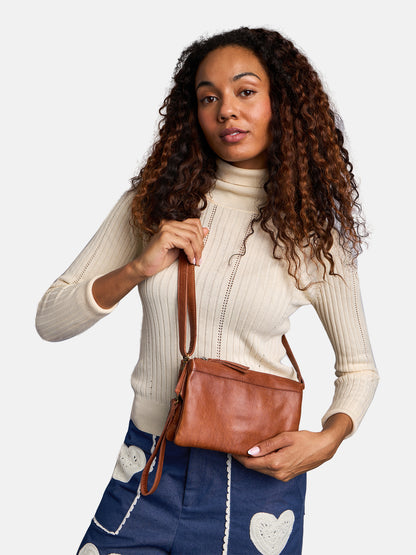 RE:DESIGNED EST 2003 Ola Clutch Walnut