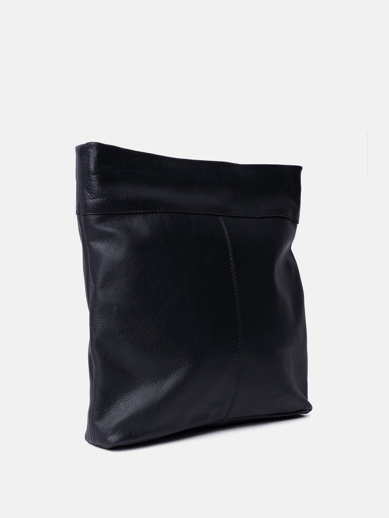 RE:DESIGNED EST 2003 Olea Small Crossover Black