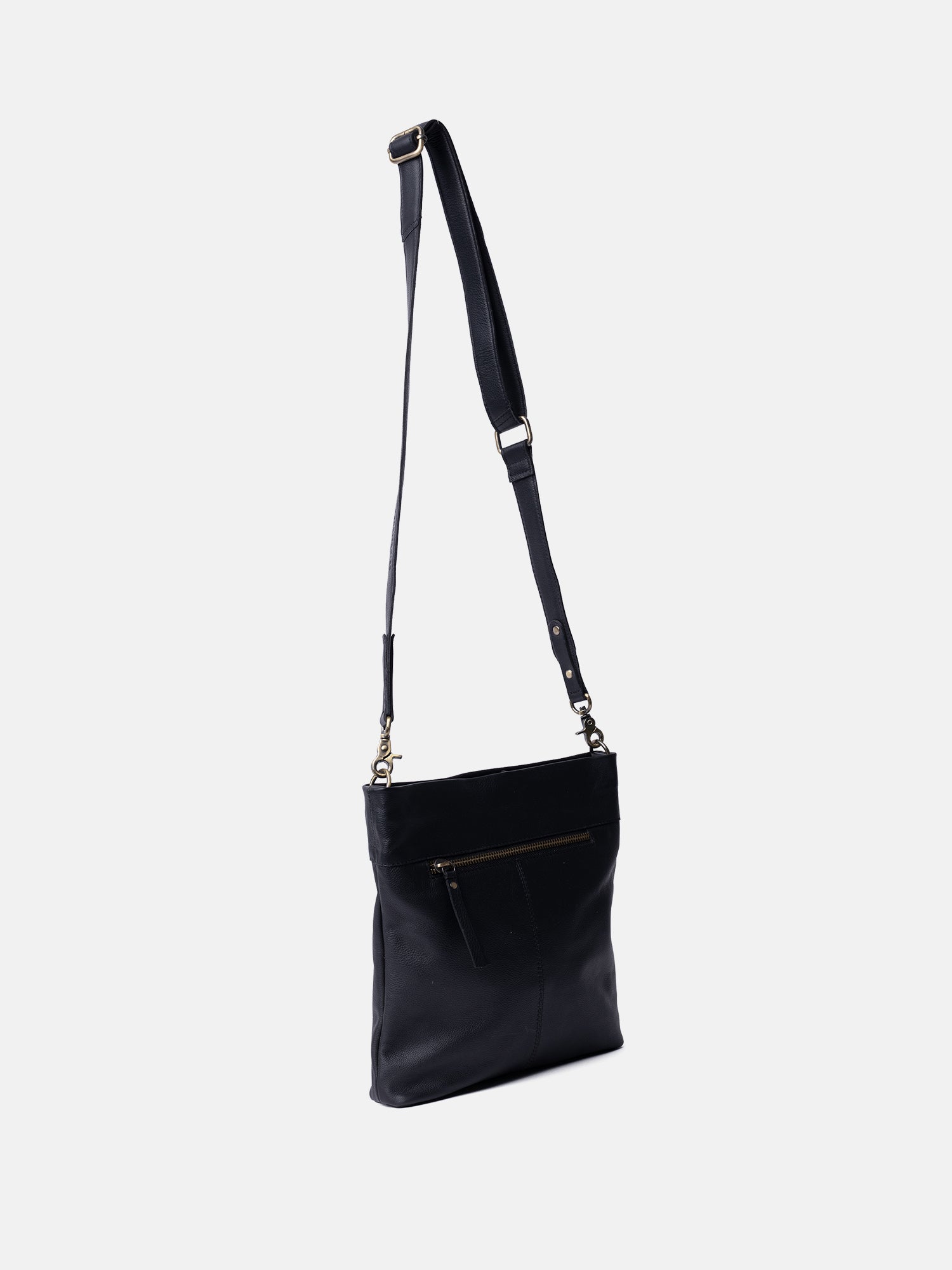RE:DESIGNED EST 2003 Olea Small Crossover Black