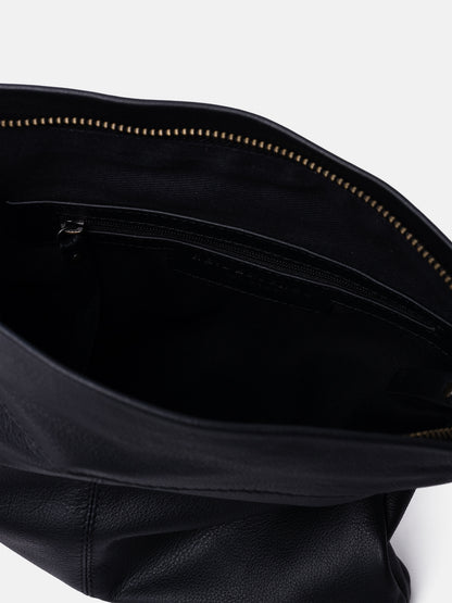 RE:DESIGNED EST 2003 Olea Small Crossover Black