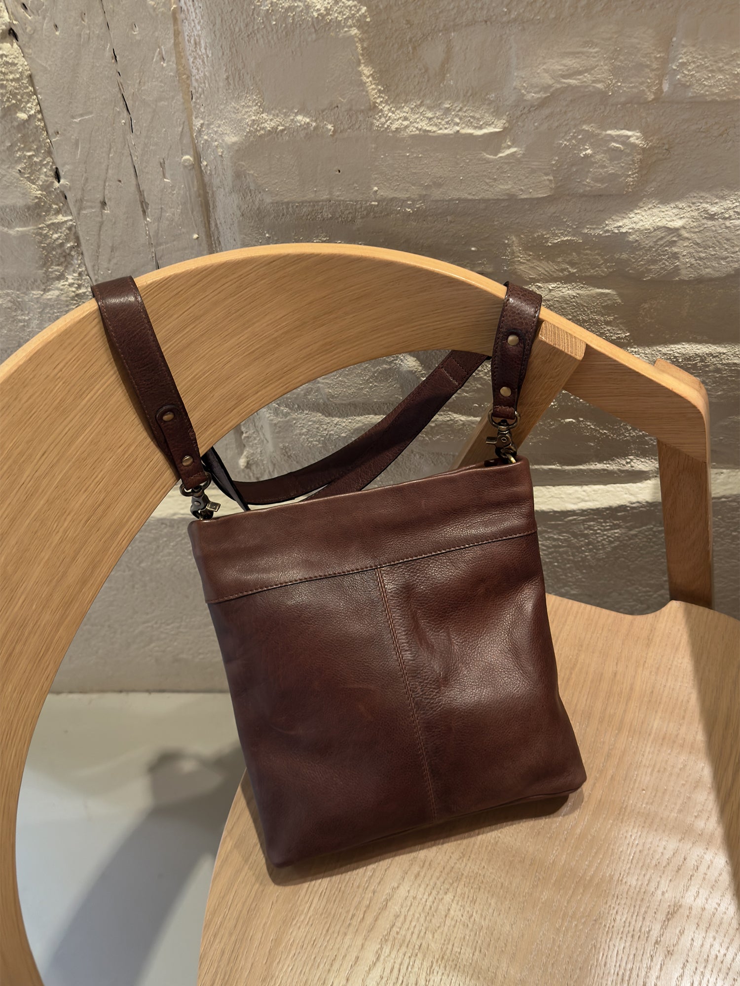 RE:DESIGNED EST 2003 Olea Small Crossover Woodsmoke