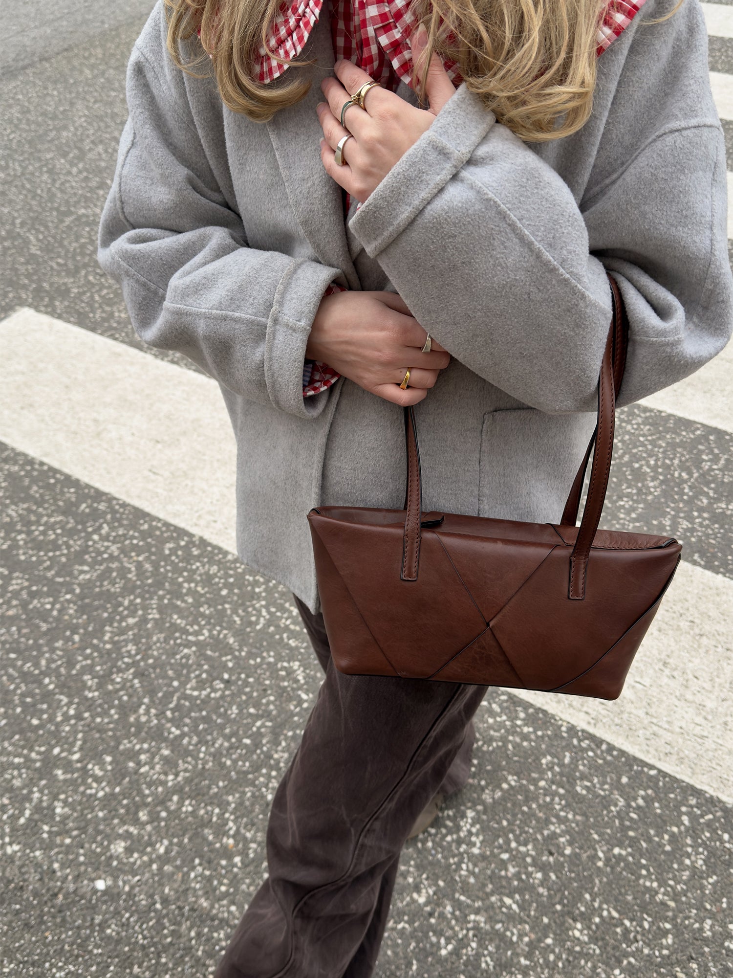 RE:DESIGNED EST 2003 Olia Small Shoulder bag Brown