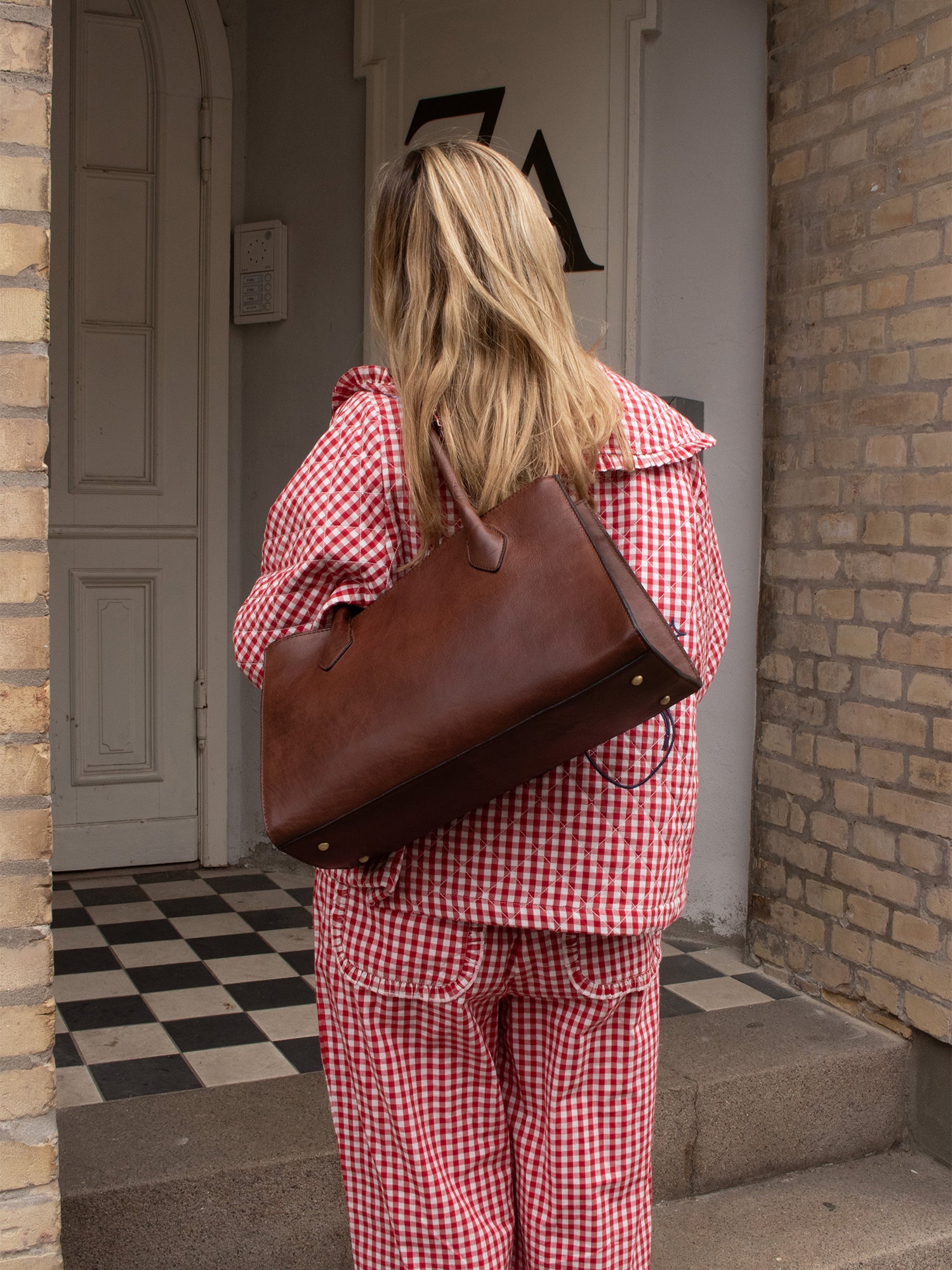 RE:DESIGNED EST 2003 Ora Small Shoulder bag Brown