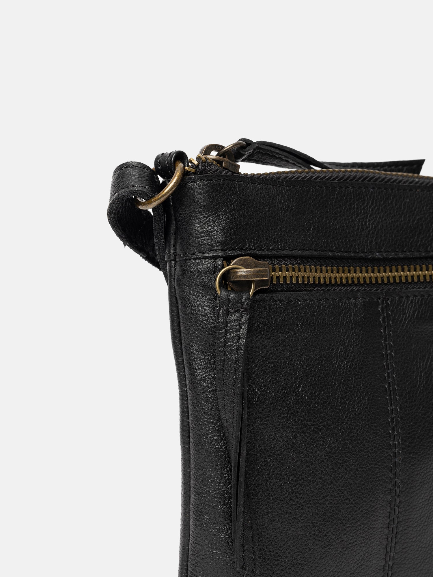 RE:DESIGNED EST 2003 Oulu Urban Crossover Black