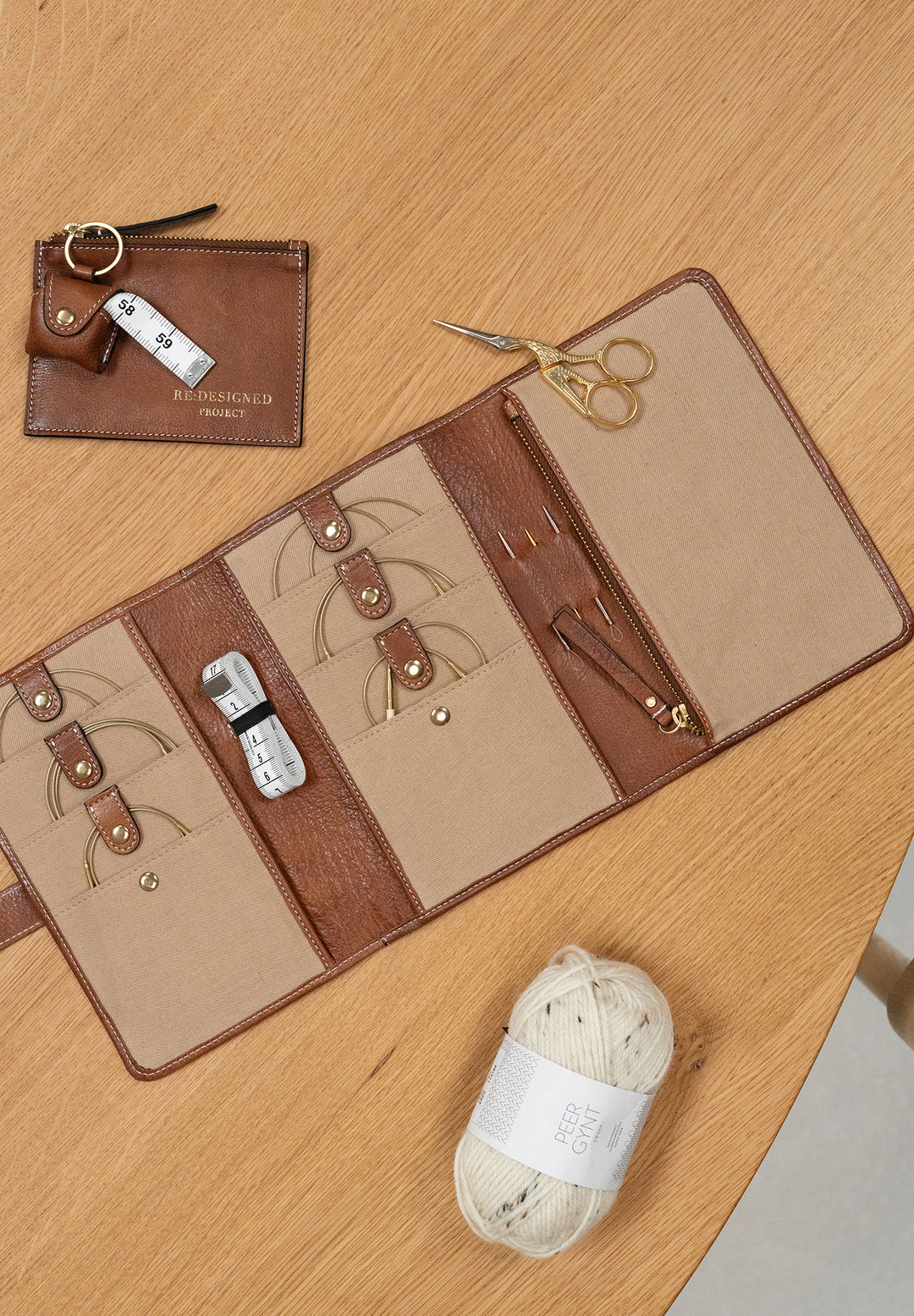 PROJECT Project 7 Needle Case Walnut/Gold