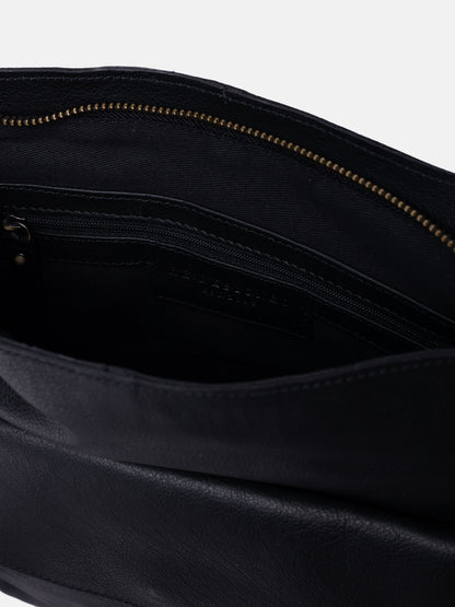 RE:DESIGNED EST 2003 Sara Big Crossover Black