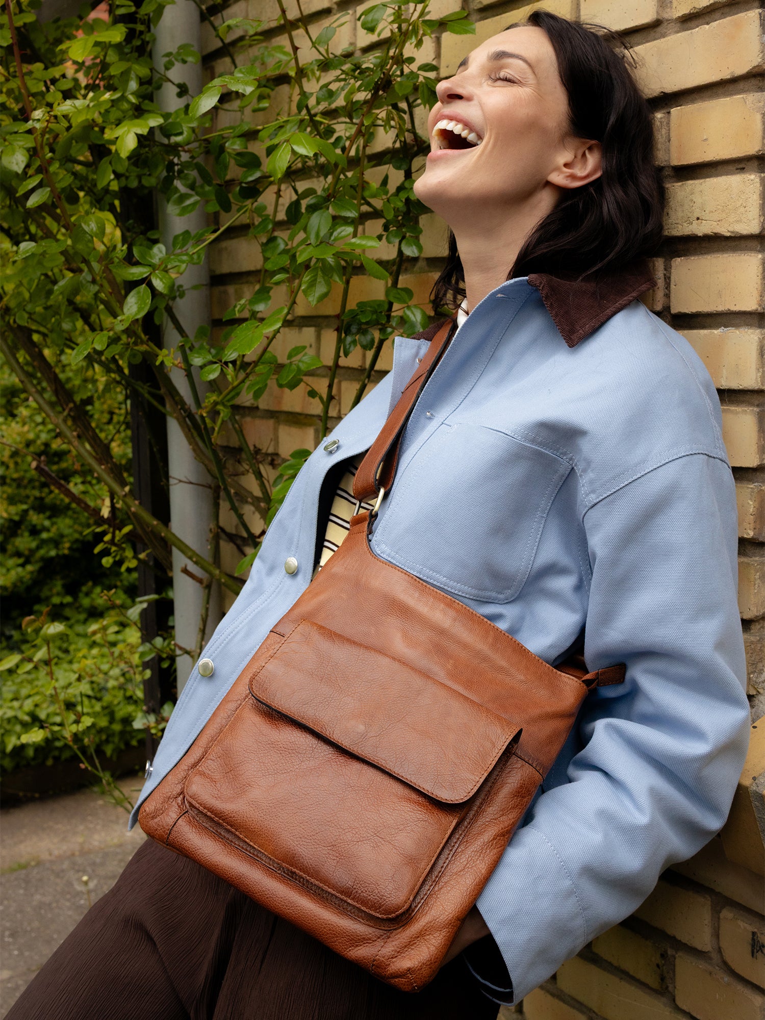 RE:DESIGNED EST 2003 Sara Big Crossover Walnut