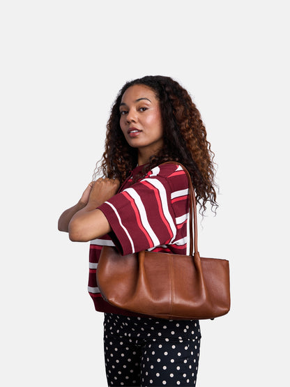 RE:DESIGNED EST 2003 Sille Shoulder bag Walnut