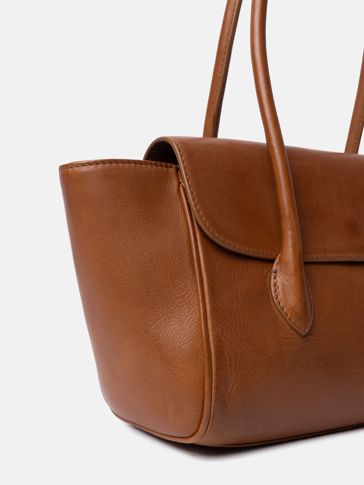 RE:DESIGNED EST 2003 Sisu Small Handbag Tan