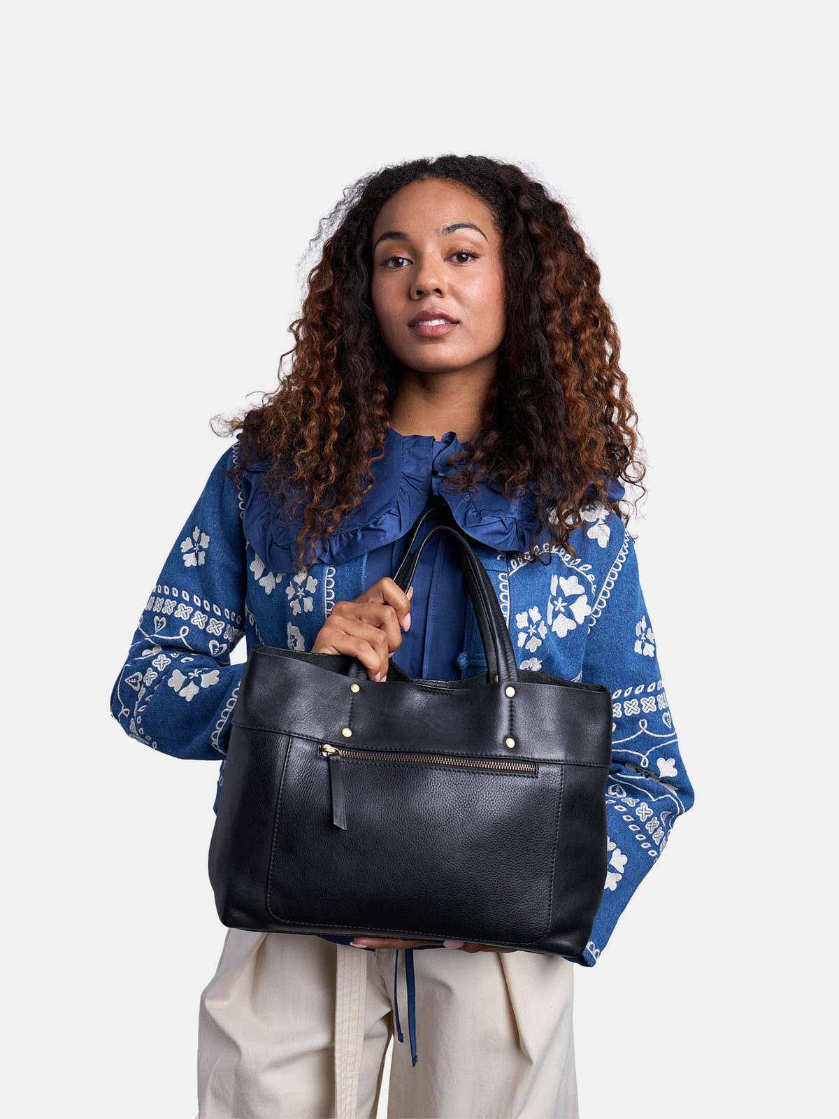 RE:DESIGNED EST 2003 Sofie Small Shoulder bag Black