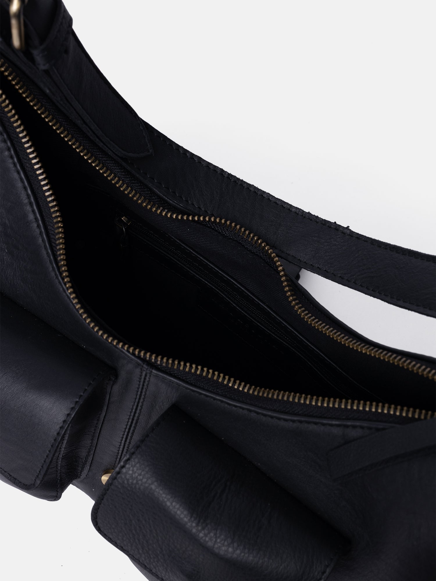 RE:DESIGNED EST 2003 Solvej Medium Shoulder bag Black