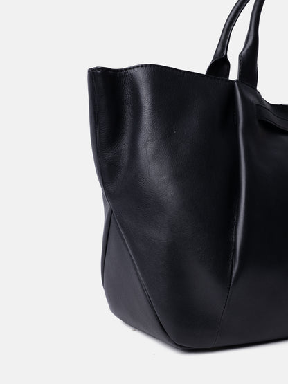 RE:DESIGNED EST 2003 Urda Big Shoulder bag Black
